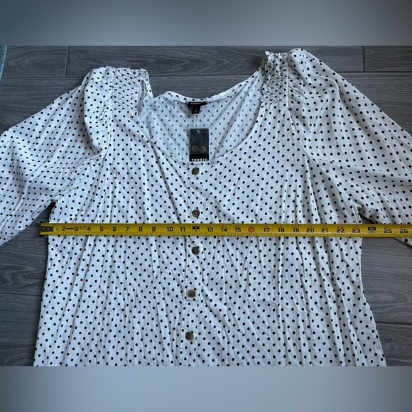 Torrid Black & White Polka Dot Women’s Blouse, Size 3–NWT!••• - Picture 14 of 14